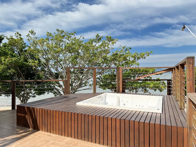 Casa de Frente pro Mar com Piscina - PLH004