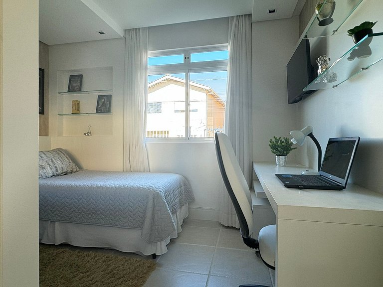 Casa Moderna e Aconchegante a 300m do mar - SDI005