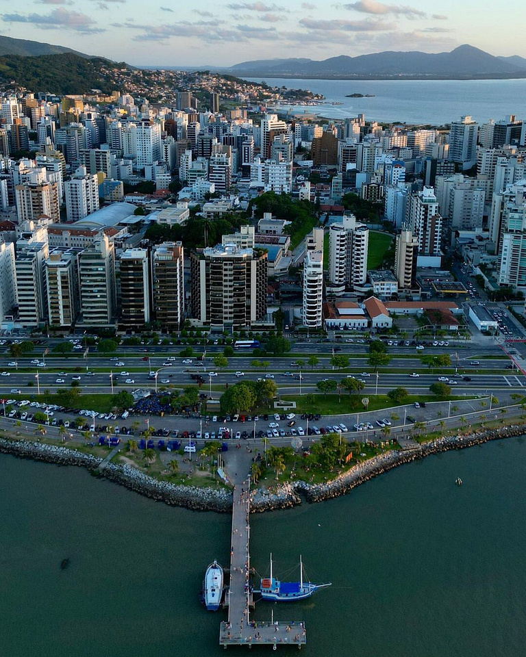 Villes de France - Centro de Floripa - CEN003