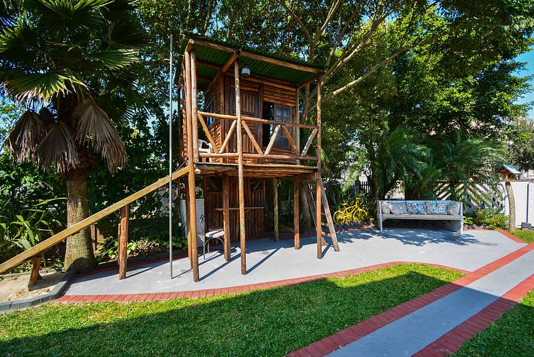 Ampla Casa na Ponta do Papagaio - PLH005