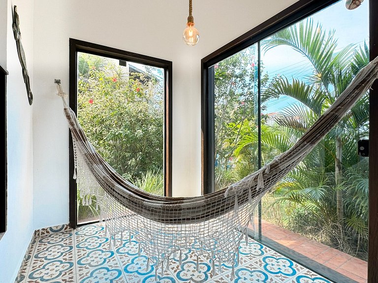 Ampla Casa com piscina a 100m da Praia da Vila Nova - IMB001