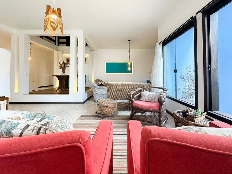 Ampla Casa com piscina a 100m da Praia da Vila Nova - IMB001