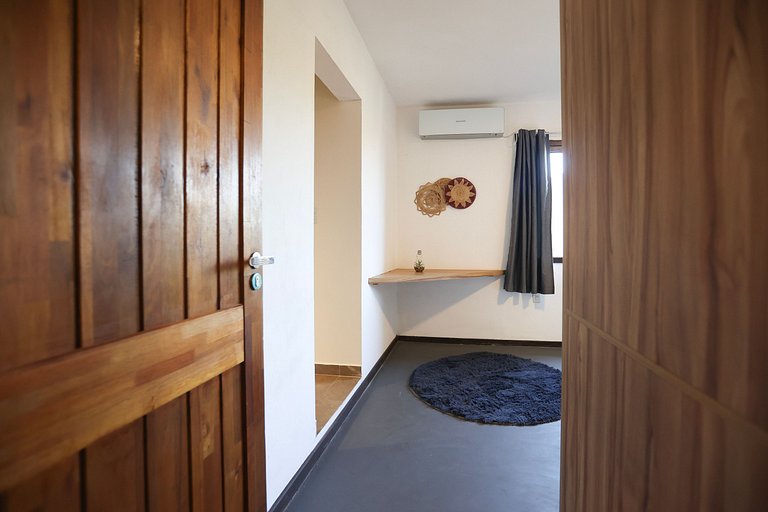 Ampla Casa com piscina a 100m da Praia da Vila Nova - IMB001