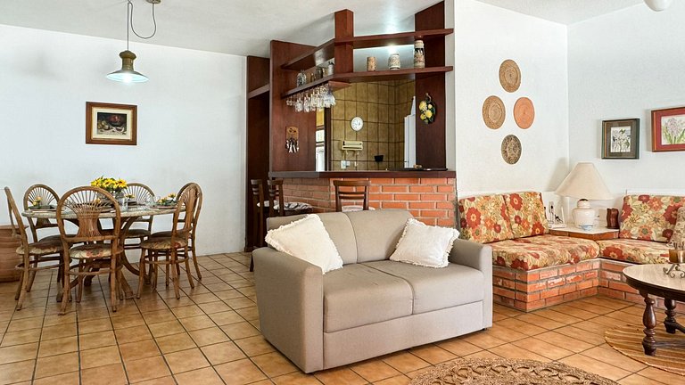 Casa Aconchegante a 100 metros da praia - NDI006