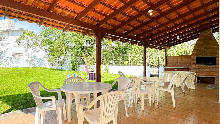 Casa Aconchegante a 100 metros da praia - NDI006
