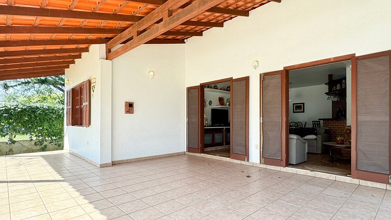 Casa Aconchegante a 100 metros da praia - NDI006
