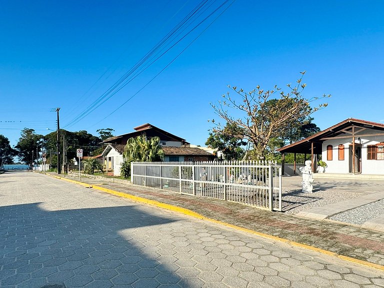 Casa Aconchegante na Lagoa de Ibiraquera - IMB003