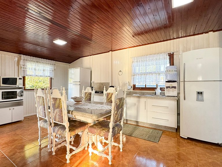 Casa Aconchegante na Lagoa de Ibiraquera - IMB003