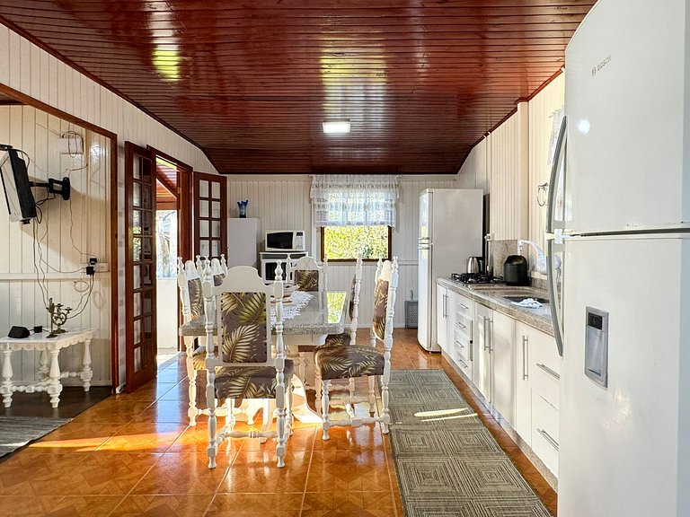 Casa Aconchegante na Lagoa de Ibiraquera - IMB003
