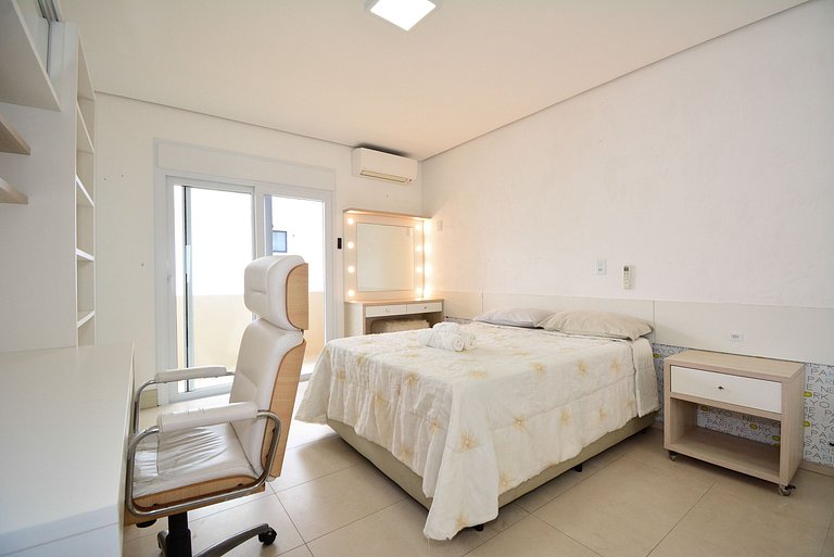 Casa na Barra da Lagoa a 500 metros do Mar - LDI003
