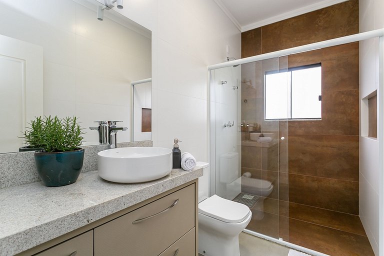 Elegante Casa em Condomímio Fechado Cachoeira B. Jesus - NDI