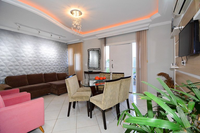Casa com Piscina no Ribeirão da Ilha - SDI013