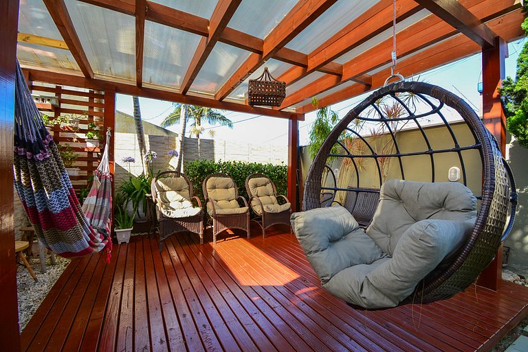 Casa com Piscina no Ribeirão da Ilha - SDI013