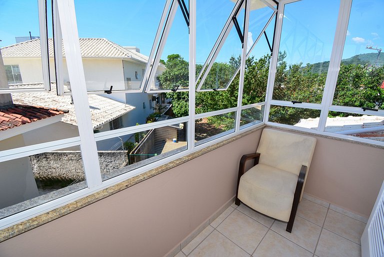 Casa com Piscina Morro das Pedras - SDI012