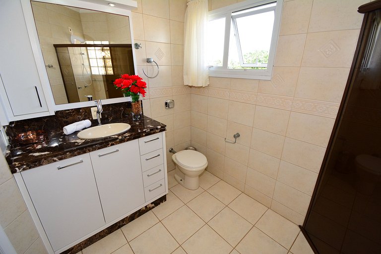 Casa com Piscina Morro das Pedras - SDI014