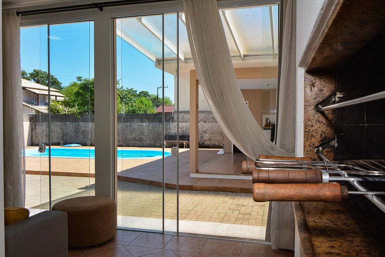 Casa com Piscina Morro das Pedras - SDI014