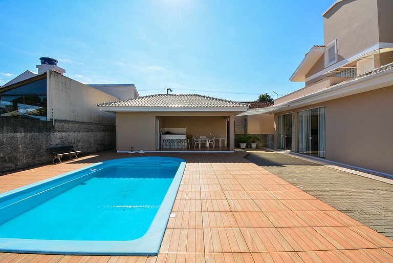 Casa com Piscina Morro das Pedras - SDI014