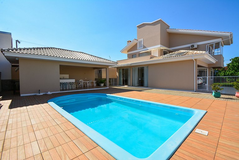 Casa com Piscina Morro das Pedras - SDI012