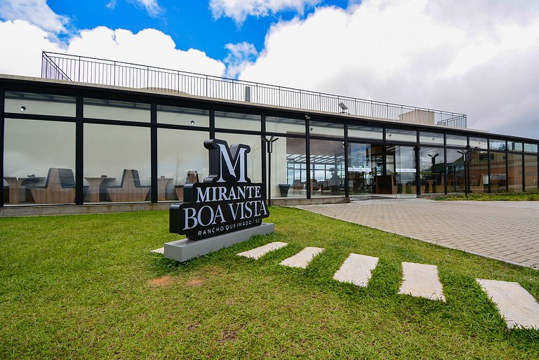 Casa com Vista Lago - Rancho Queimado - SRR007