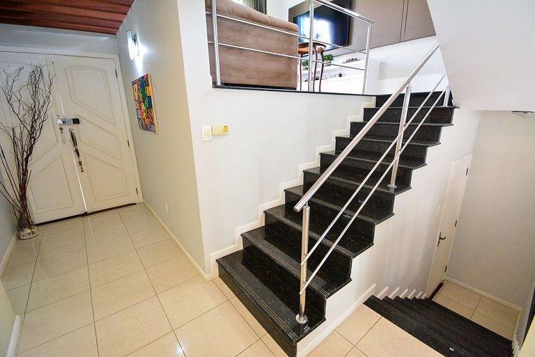 Elegante Casa com Piscina - João Paulo - CEN005