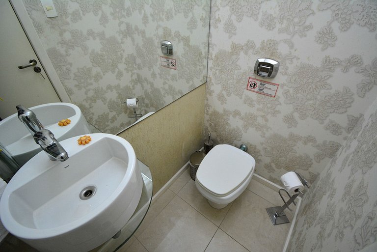 Elegante Casa com Piscina - João Paulo - CEN005