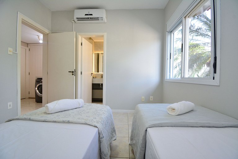 Elegante Casa com Piscina - João Paulo - CEN005