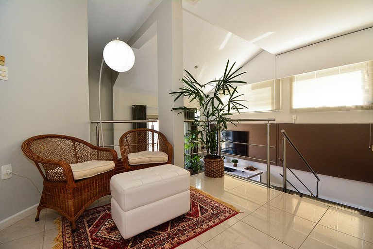 Elegante Casa com Piscina - João Paulo - CEN005