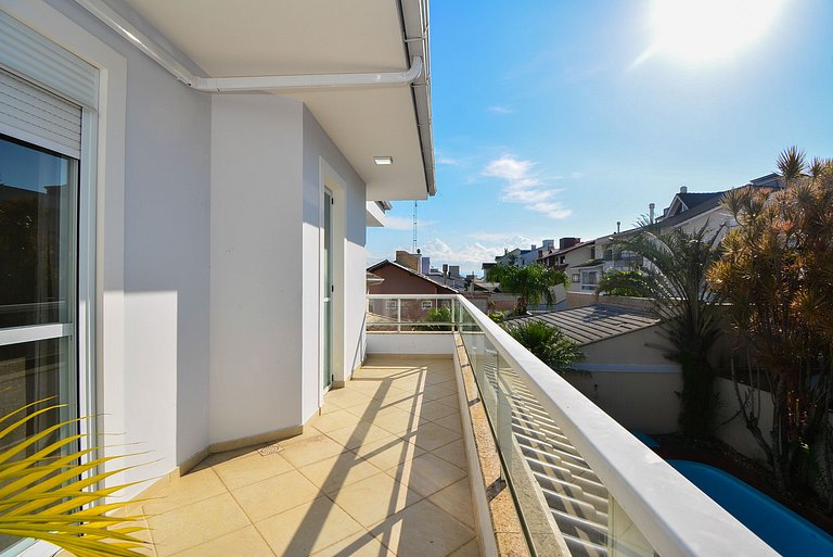 Elegante Casa com Piscina - João Paulo - CEN005