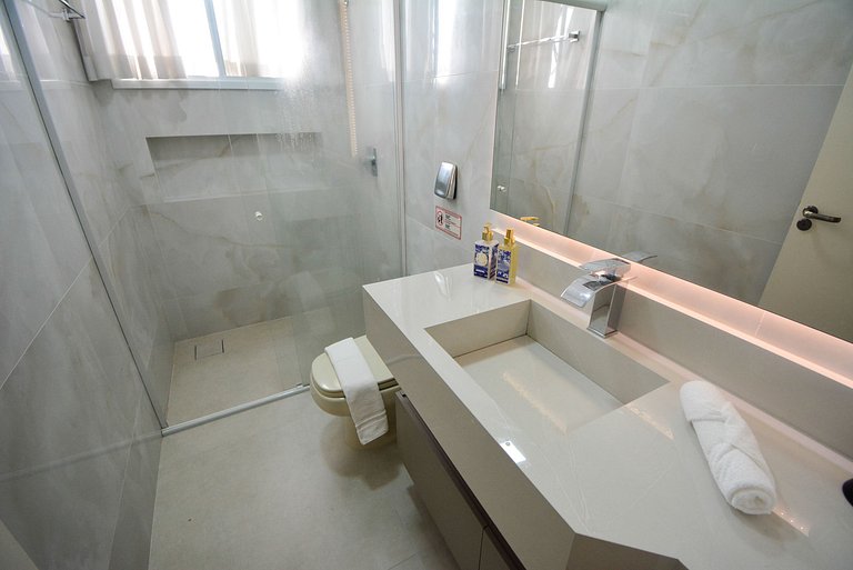 Elegante Casa com Piscina - João Paulo - CEN005