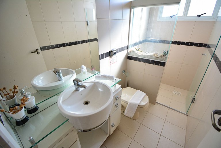 Elegante Casa com Piscina - João Paulo - CEN005