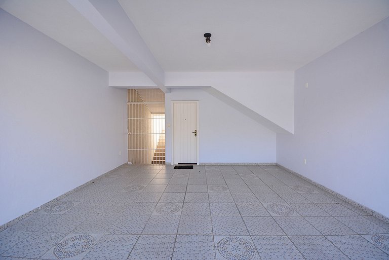 Elegante Casa com Piscina - João Paulo - CEN005