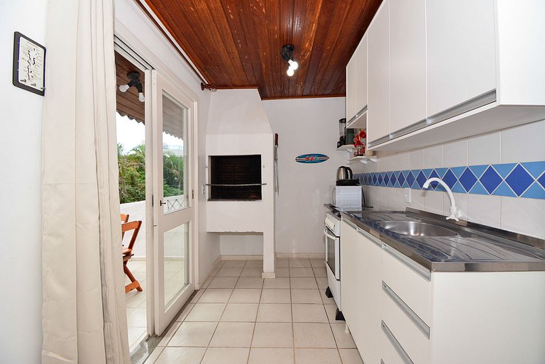 Apartamento a 150 metros da praia de Canasvieiras - NDI012