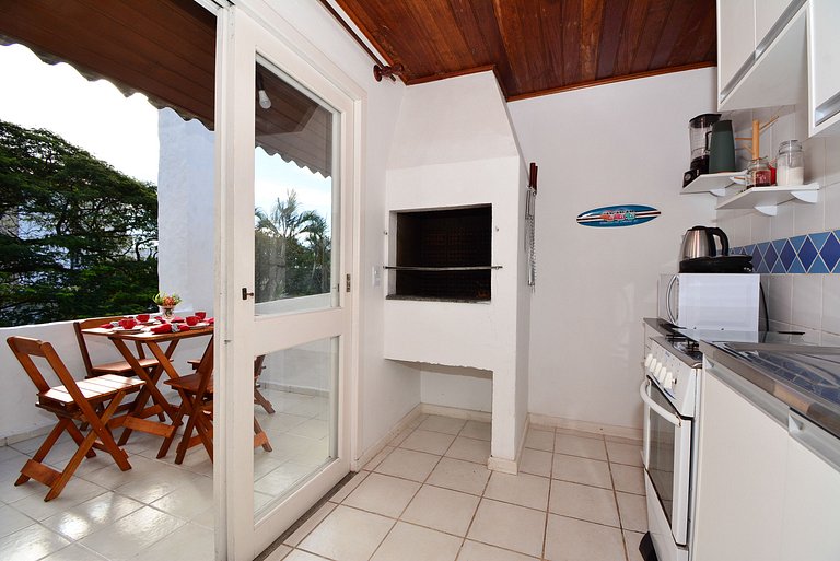 Apartamento a 150 metros da praia de Canasvieiras - NDI012
