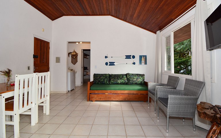 Apartamento a 150 metros da praia de Canasvieiras - NDI012