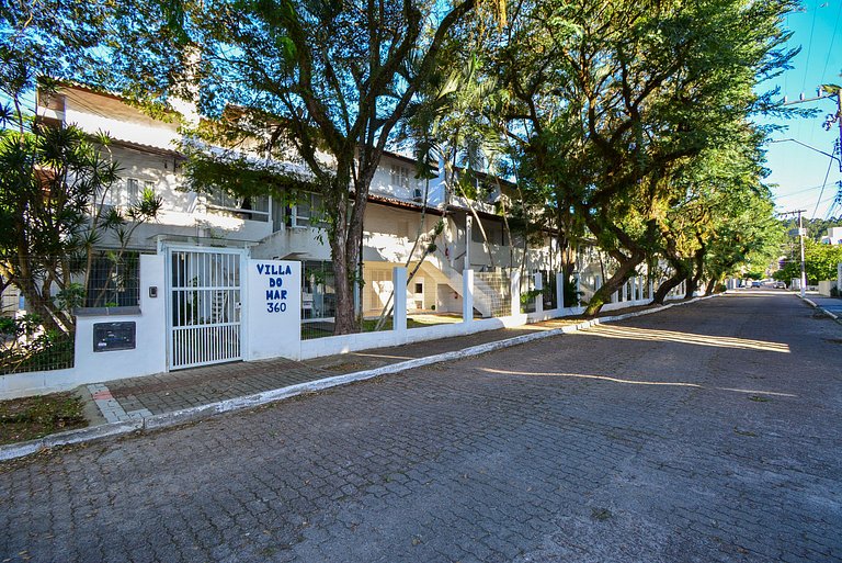 Apartamento a 150 metros da praia de Canasvieiras - NDI012