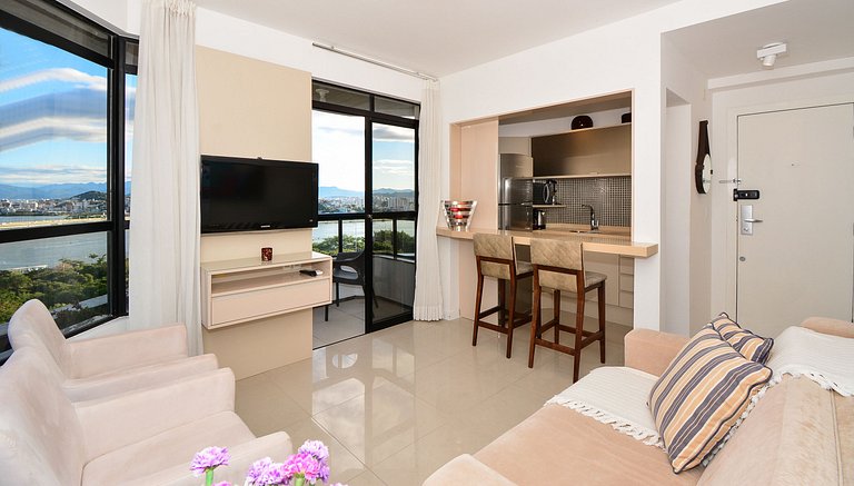 Flat com Vista para a Ponte Hercílio Luz - CEN007