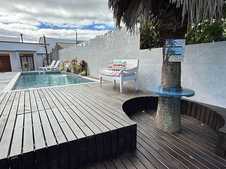 Ampla Casa com Piscina Ponta do Papagaio - PLH005
