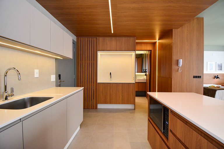 Luxuoso Studio em frente a UFSC e HU - VIVA 613R