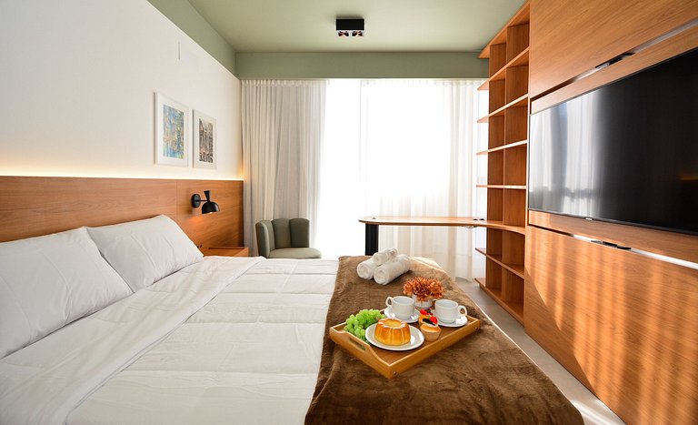 Luxuoso Studio em frente a UFSC e HU - VIVA 613R