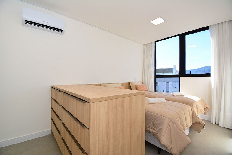 Amplo Apartamento em frente a UFSC e HU - VIVA 816R