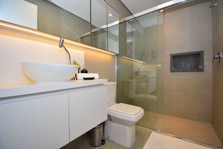 Amplo Apartamento em frente a UFSC e HU - VIVA 816R