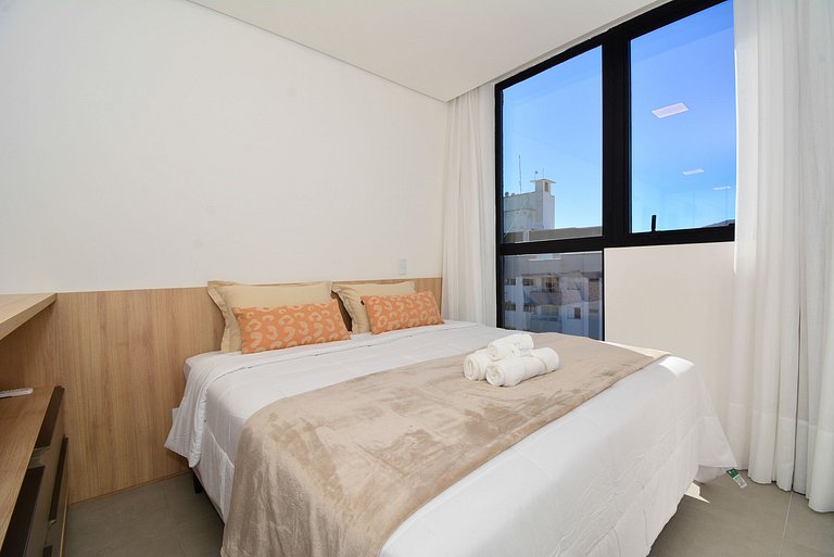 Amplo Apartamento em frente a UFSC e HU - VIVA 816R