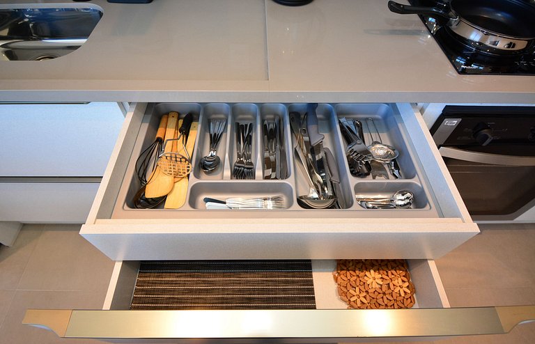 Amplo Apartamento em frente a UFSC e HU - 816R