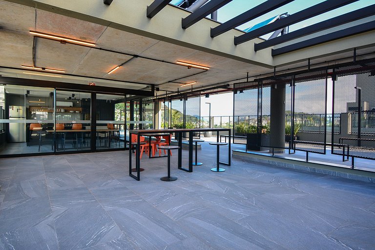 Amplo Apartamento em frente a UFSC e HU - VIVA 816R