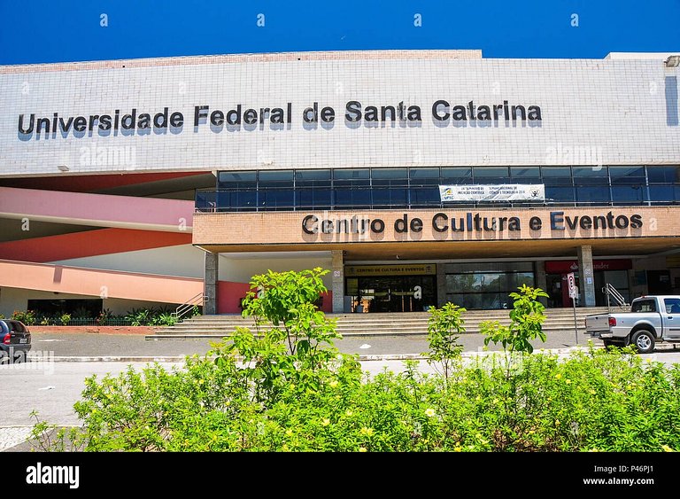 Amplo Apartamento em frente a UFSC e HU - VIVA 816R