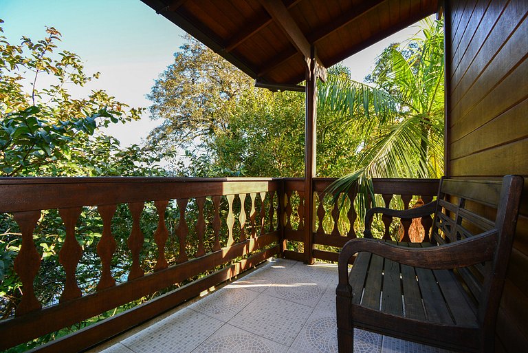 Casa à Beira Mar no Ribeirão da Ilha - SDI012