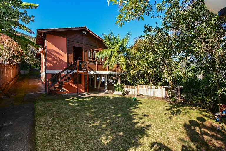 Casa à Beira Mar no Ribeirão da Ilha - SDI012