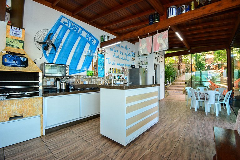 Casa à Beira Mar no Ribeirão da Ilha - SDI012