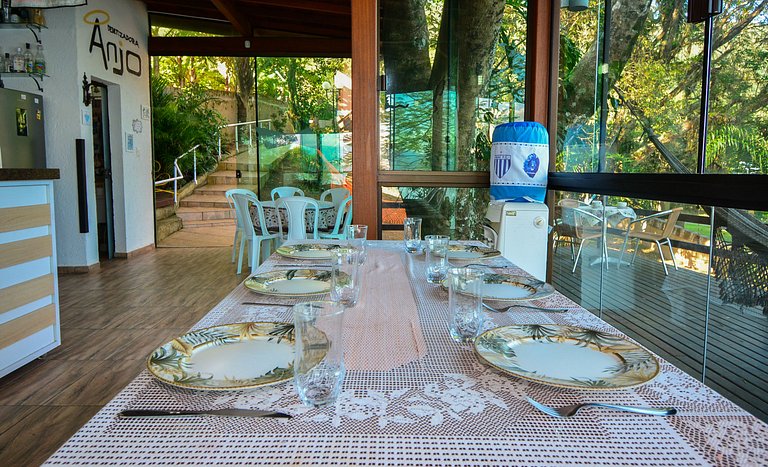 Casa à Beira Mar no Ribeirão da Ilha - SDI012