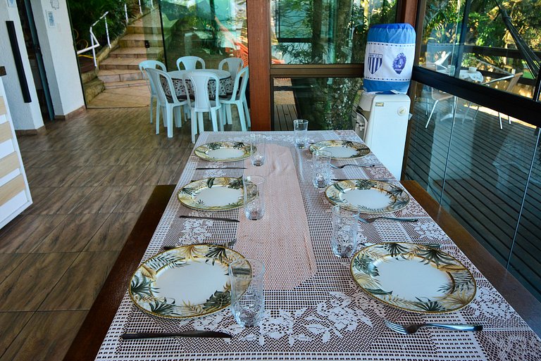 Casa à Beira Mar no Ribeirão da Ilha - SDI012